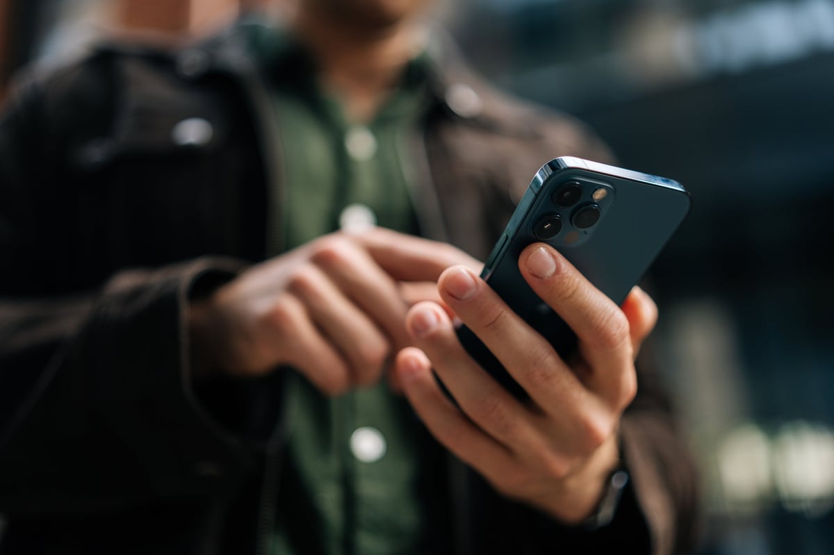 iPhone 11